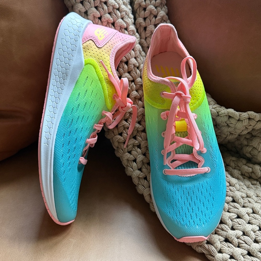 New Balance Fresh Foam Fast Sneaker Tennis Shoe NEW - Picture 3 of 7